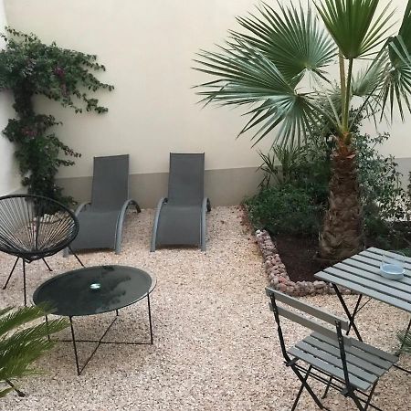 Lazare Maison De Maitre , Appartements De Standing Avec Parking Privatif A Seulement 7 Minutes A Pied Du Centre Historique De Béziers Exterior foto