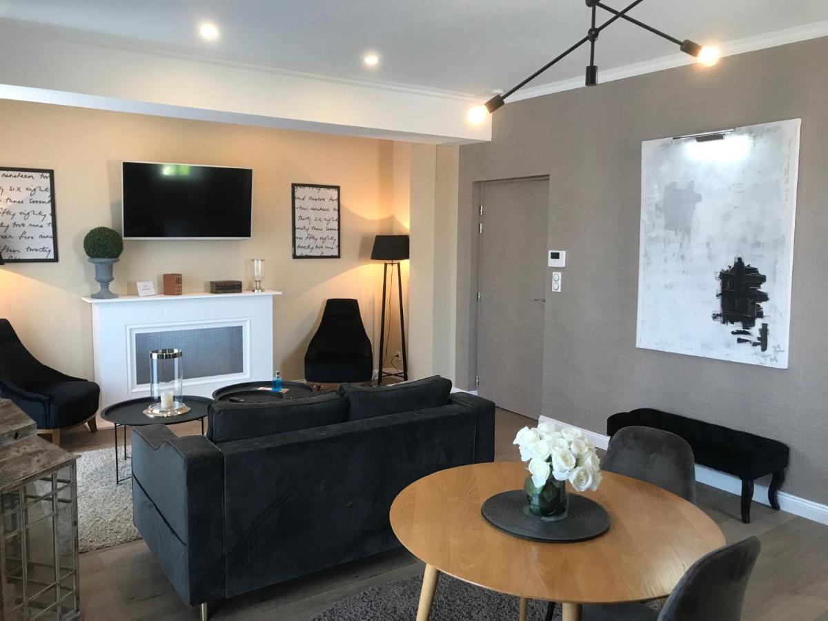 Lazare Maison De Maitre , Appartements De Standing Avec Parking Privatif A Seulement 7 Minutes A Pied Du Centre Historique De Béziers Exterior foto